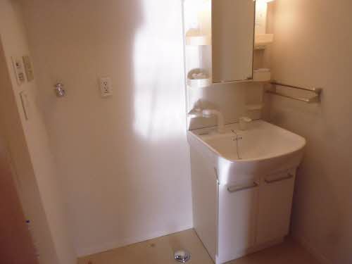 シャーメゾンイシファインB