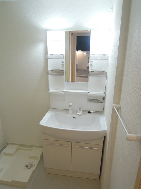 アーバン・スクエアC