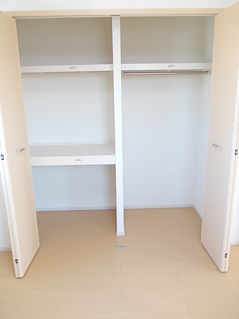 アーバン・スクエアC