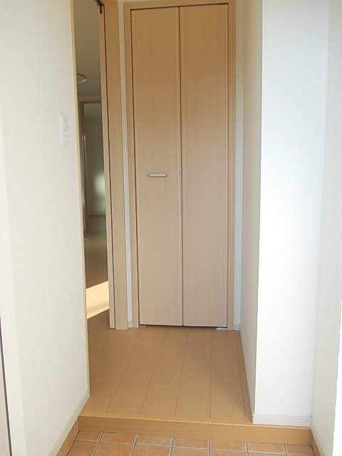 アーバン・スクエアC