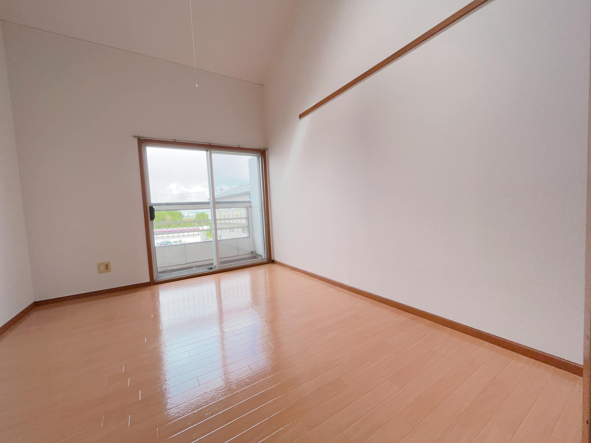 ボンジュール横浜B