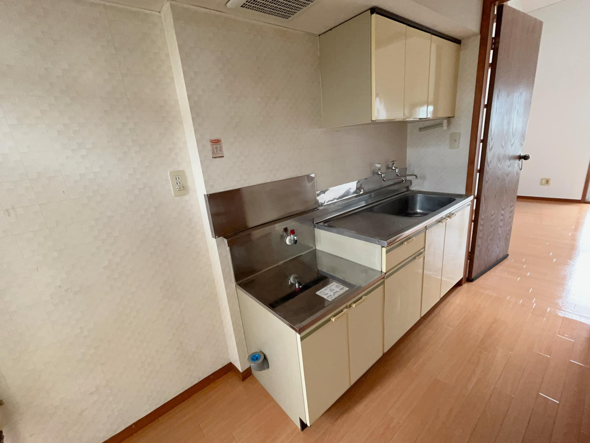 ボンジュール横浜B