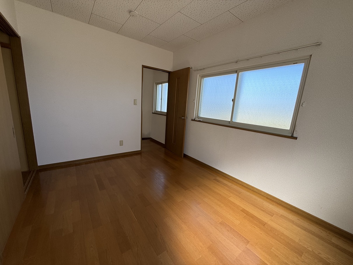 ニュータウンハイツB