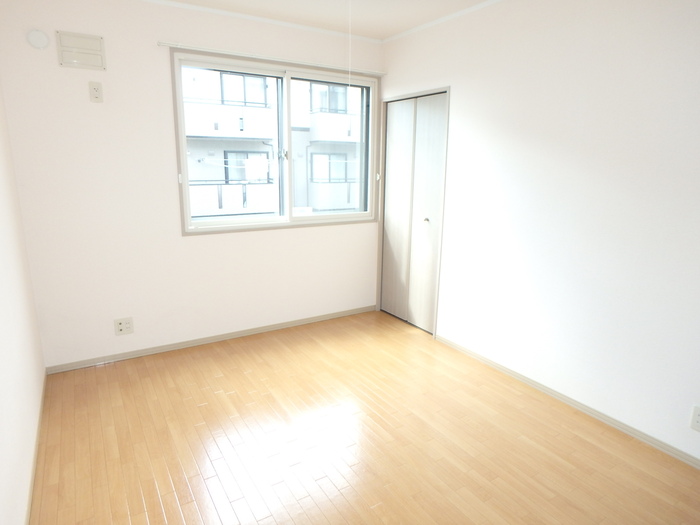 セジュール鷹清水