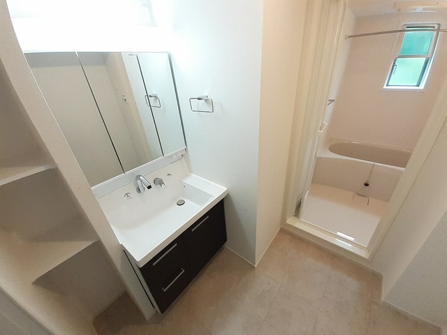 ヴィラ ハナブサ3番館